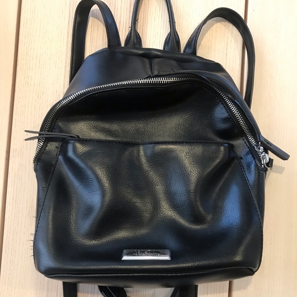 REACTION Kenneth Cole Mini Backpack - Picture 1 of 8